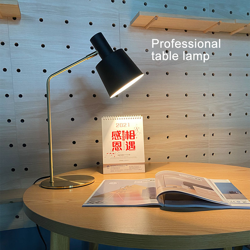 Bureaulamp lezen